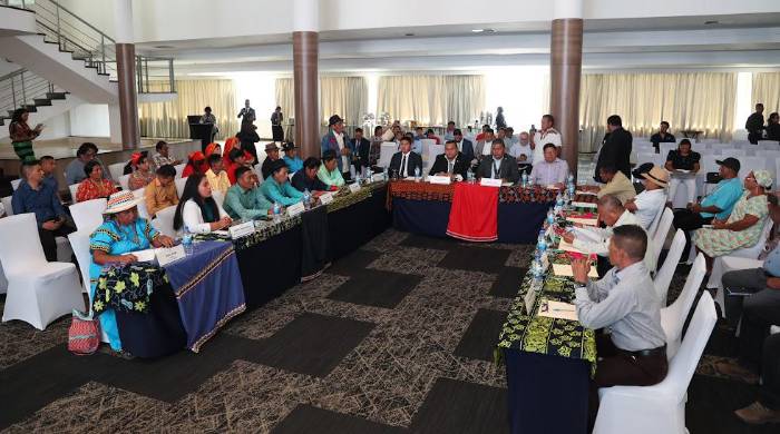 En la reunión se abordaron importantes temas por el beneficio de los pueblos originarios. En la reunión se abordaron importantes temas por el beneficio de los pueblos originarios.