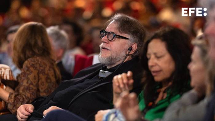 Guillermo del Toro. Guillermo del Toro.
