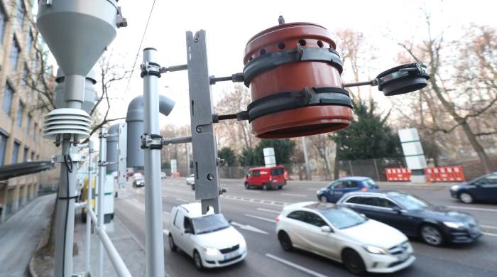 Un medidor de contaminación atmosférica en una calle en Stuttgart (Alemania). Un medidor de contaminación atmosférica en una calle en Stuttgart (Alemania).