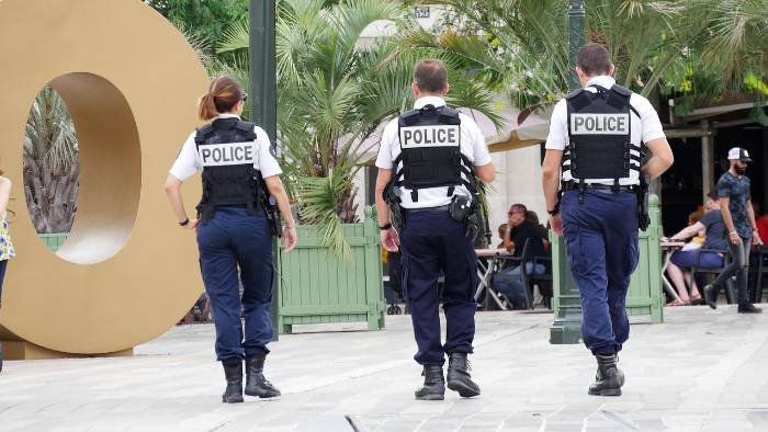 Imágenes ilustrativas de agentes de la policía. Imágenes ilustrativas de agentes de la policía.