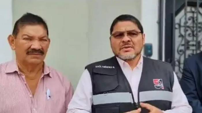 López dijo la tarde de este 21 de mayo que ignoraba sobre una orden de aprehensión, mientras que Méndez está asilado en la Embajada de Bolivia en Panamá. López dijo la tarde de este 21 de mayo que ignoraba sobre una orden de aprehensión, mientras que Méndez está asilado en la Embajada de Bolivia en Panamá.