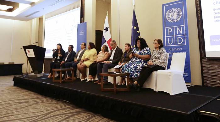 Fotografía de los panelistas durante la presentación de la segunda Contribución Determinada a Nivel Nacional (CDn2), este viernes en Ciudad de Panamá. Fotografía de los panelistas durante la presentación de la segunda Contribución Determinada a Nivel Nacional (CDn2), este viernes en Ciudad de Panamá.