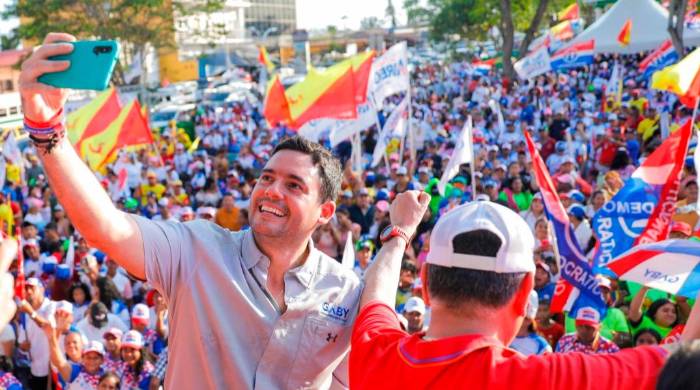 José Gabriel Carrizo, candidato presidencial de la alianza PRD-Molirena.