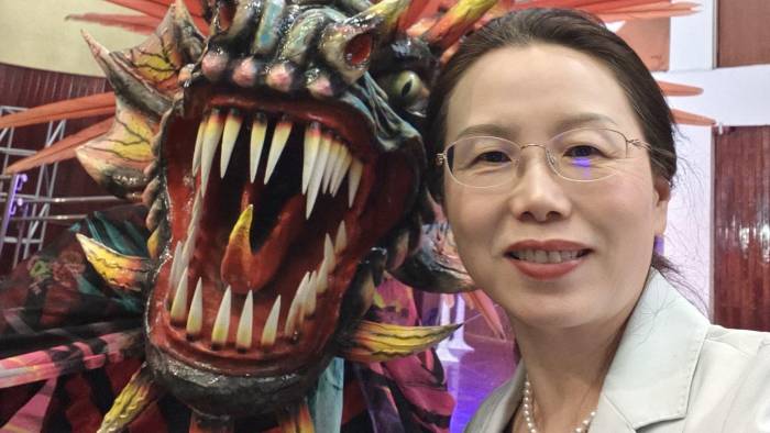 Xu Xueyuan, embajadora de China en Panamá durante un evento cultural. Xu Xueyuan, embajadora de China en Panamá durante un evento cultural.