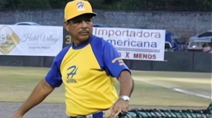 Jorge Luis Cedeño tiene la marca de más juegos consecutivos, custodiando la segunda almohadilla en los nacionales.