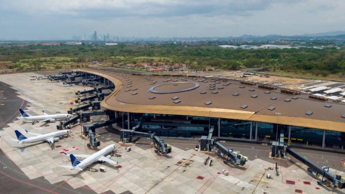 El Aeropuerto de Tocumen convierte a Panamá en un nodo logístico fundamental de la región y del comercio mundial. El Aeropuerto de Tocumen convierte a Panamá en un nodo logístico fundamental de la región y del comercio mundial.