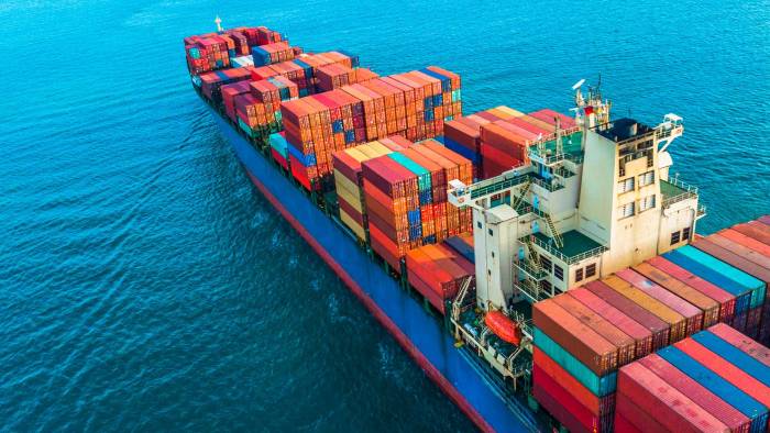 Los portacontenedores fueron los barcos que más transitaron por las esclusas neopanamax del Canal de Panamá. Los portacontenedores fueron los barcos que más transitaron por las esclusas neopanamax del Canal de Panamá.