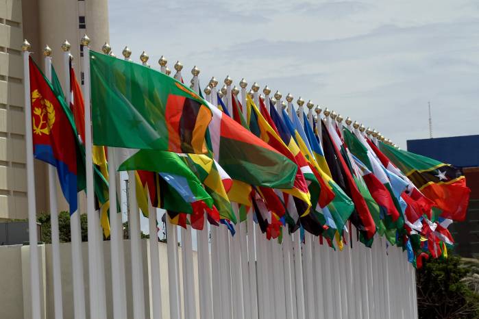 La búsqueda de la paz se ha convertido en uno de los principales desafíos del mundo. La búsqueda de la paz se ha convertido en uno de los principales desafíos del mundo.