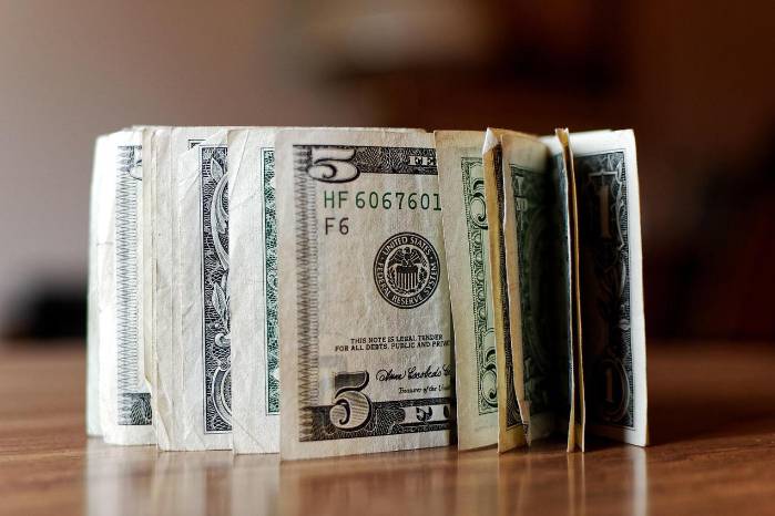 En diciembre se entregará el bono navideño y el último pago del bono permanente a los jubilados y pensionados. En diciembre se entregará el bono navideño y el último pago del bono permanente a los jubilados y pensionados.