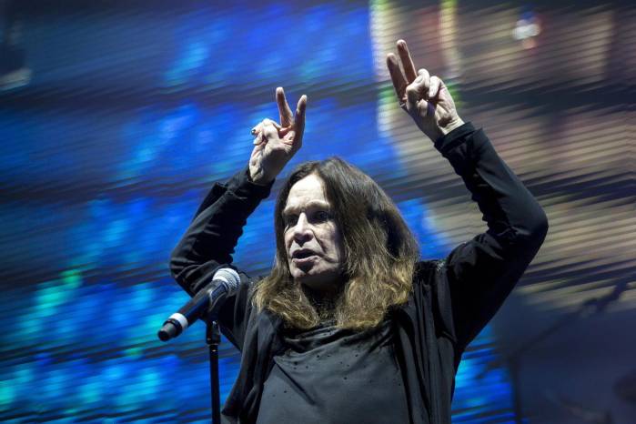 MADRID, 22/07/2025.- Fotografía de archivo, tomada en Budapest el 1/06/2016, de Ozzy Osbourne, el cantante de Black Sabbath, que ha muerto hoy a los 76 años. MADRID, 22/07/2025.- Fotografía de archivo, tomada en Budapest el 1/06/2016, de Ozzy Osbourne, el cantante de Black Sabbath, que ha muerto hoy a los 76 años.