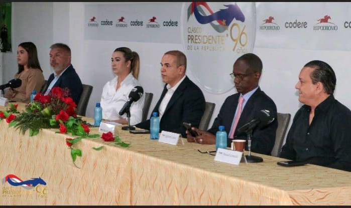 Ayer en rueda de prensa se dieron a conocer algunos adelantos de la celebración de la versión 96 del Clásico Presidente de la República. Ayer en rueda de prensa se dieron a conocer algunos adelantos de la celebración de la versión 96 del Clásico Presidente de la República.