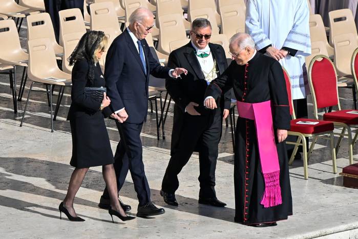 El expresidente de Estados Unidos Joe Biden llega al Vaticano para despedir al papa Francisco El expresidente de Estados Unidos Joe Biden llega al Vaticano para despedir al papa Francisco 