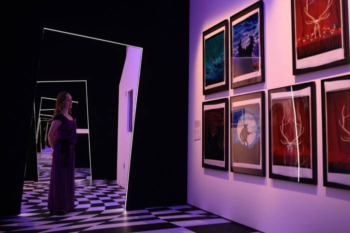 La exposición de Tim Burton ha despertado mucha curiosidad. A un día de su apertura rompió récord de preventa con 32.000 boletos vendidos. La exposición de Tim Burton ha despertado mucha curiosidad. A un día de su apertura rompió récord de preventa con 32.000 boletos vendidos.