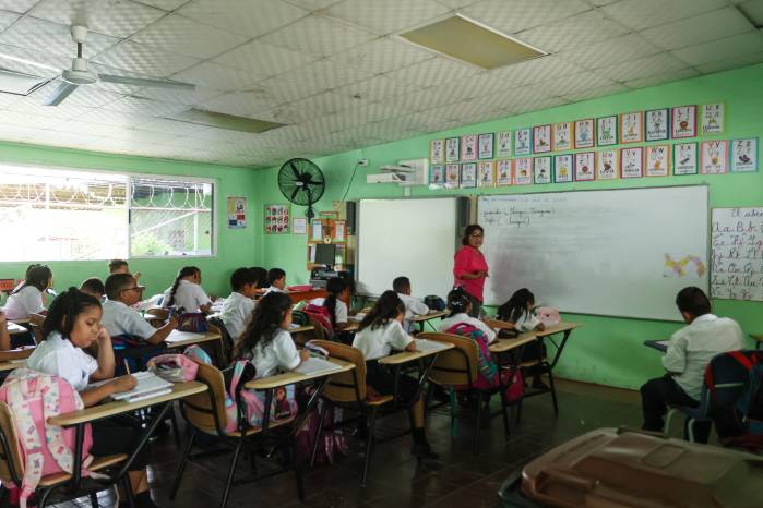Los docentes panameños no protestan únicamente por la afectación directa que la Ley 462 podría tener en sus futuras pensiones. Los docentes panameños no protestan únicamente por la afectación directa que la Ley 462 podría tener en sus futuras pensiones.