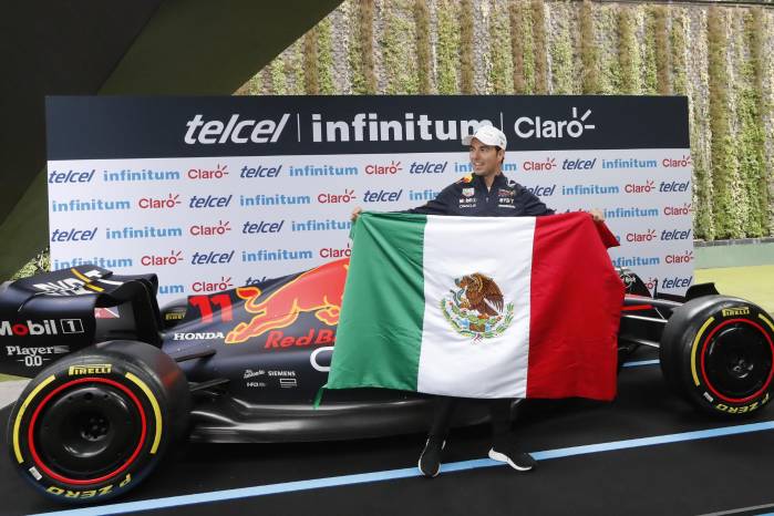 El piloto de Guadalajara ha tomado parte en 90 carreras con Red Bull. El piloto de Guadalajara ha tomado parte en 90 carreras con Red Bull.