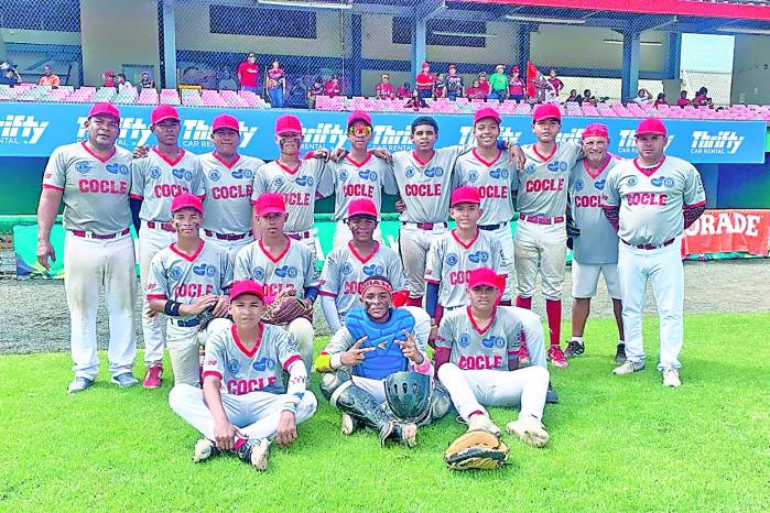 Selección de Antón (Coclé) que ganó el torneo Latinoamericano Preintermedio en Guatemala. Selección de Antón (Coclé) que ganó el torneo Latinoamericano Preintermedio en Guatemala.