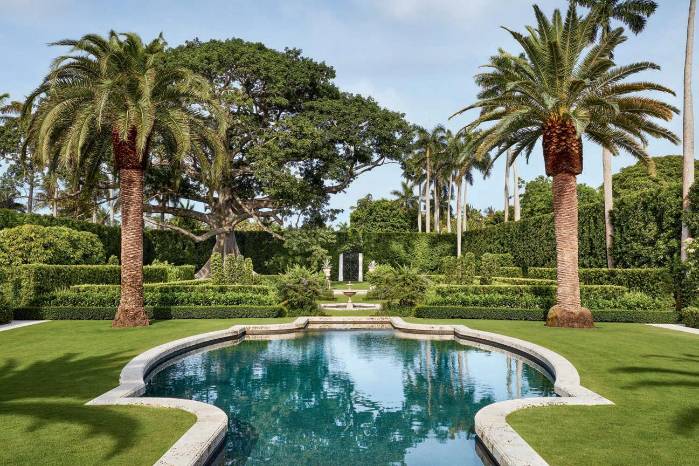 La editorial Vendome celebra su trayectoria con ‘The Young Man and the Tree’, un libro que documenta su aporte al diseño de jardines en Estados Unidos. La editorial Vendome celebra su trayectoria con ‘The Young Man and the Tree’, un libro que documenta su aporte al diseño de jardines en Estados Unidos.