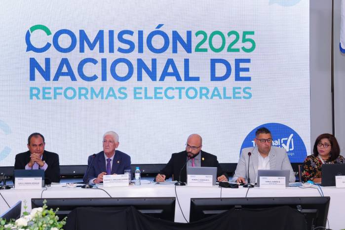 CNRE aprueba nuevas prohibiciones en financiamiento político CNRE aprueba nuevas prohibiciones en financiamiento político
