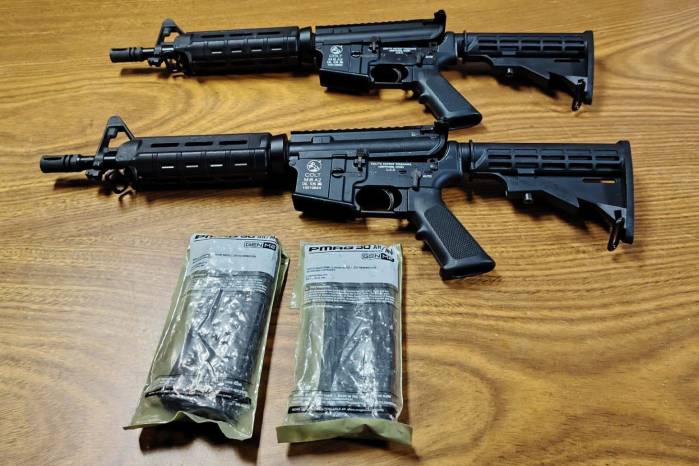 Las armas decomisadas fueron puestas a disposición de las autoridades correspondientes. Las armas decomisadas fueron puestas a disposición de las autoridades correspondientes.