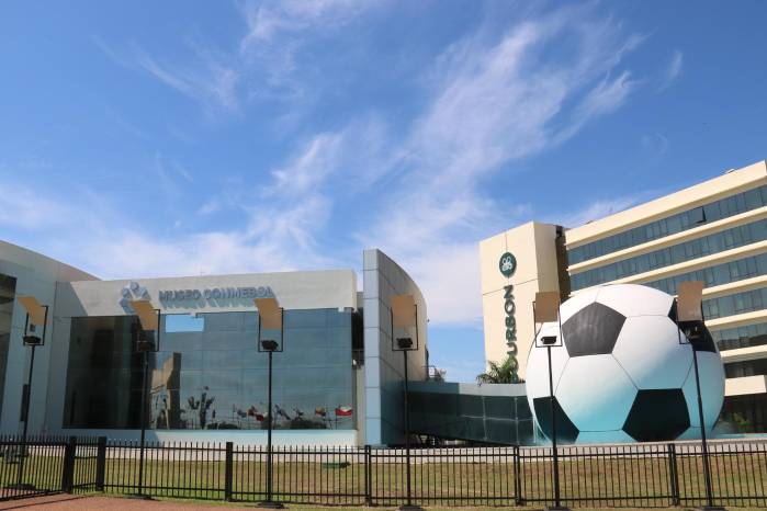Fachada del edificio donde funciona el museo de la Conmebol este lunes, en Luque (Paraguay). EFE/Nina Osorio Fachada del edificio donde funciona el museo de la Conmebol este lunes, en Luque (Paraguay). EFE/Nina Osorio