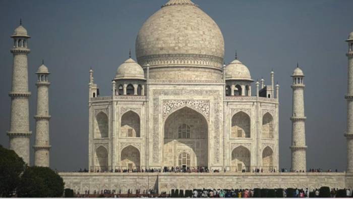 El Taj Mahal es un símbolo de la rica historia de la India. El Taj Mahal es un símbolo de la rica historia de la India.