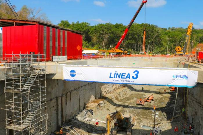 La Línea 3 del Metro de Metro de Panamá es un proyecto que conectará la ciudad de Panamá con el sector Oeste. La Línea 3 del Metro de Metro de Panamá es un proyecto que conectará la ciudad de Panamá con el sector Oeste.