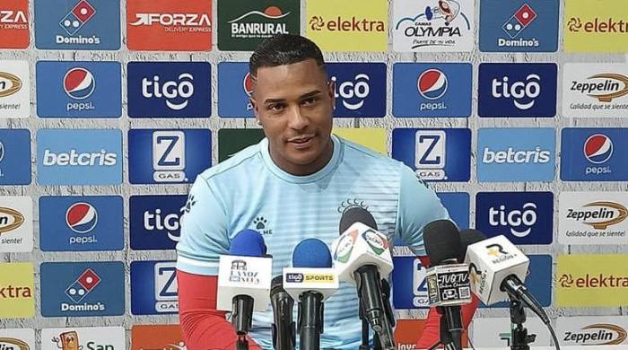 El defensor panameño, Harold Cummings. El defensor panameño, Harold Cummings.