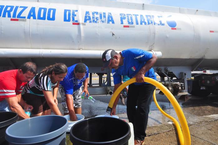 Las regiones alejadas de la ciudad de Panamá enfrentan una crisis por falta agua. Las regiones alejadas de la ciudad de Panamá enfrentan una crisis por falta agua.