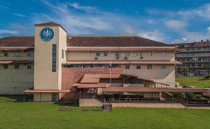 El desvío de fondos en 1982, para la acumulación de entes privados emerge a la luz por voceros de la misma institución. El desvío de fondos en 1982, para la acumulación de entes privados emerge a la luz por voceros de la misma institución.