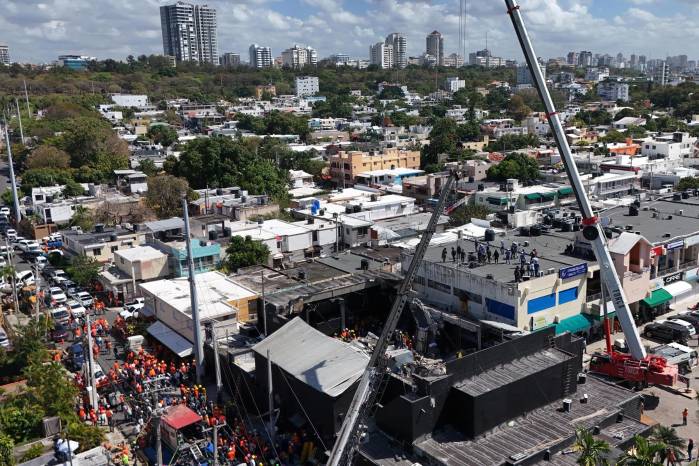 Fotografía de los trabajos de rescate en la discoteca Jet Set este martes, en Santo Domingo (República Dominicana). Fotografía de los trabajos de rescate en la discoteca Jet Set este martes, en Santo Domingo (República Dominicana).