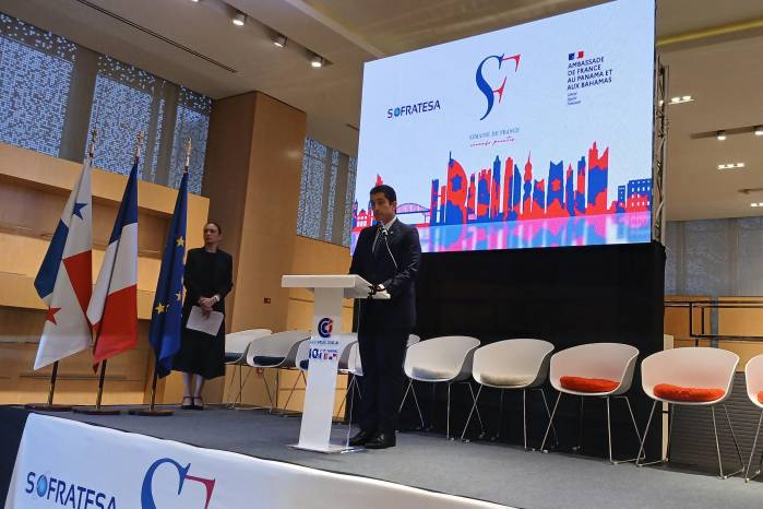 El ministro de Asuntos del Canal, José Ramón Icaza, en su discurso durante la Semana Económica de Francia. El ministro de Asuntos del Canal, José Ramón Icaza, en su discurso durante la Semana Económica de Francia.