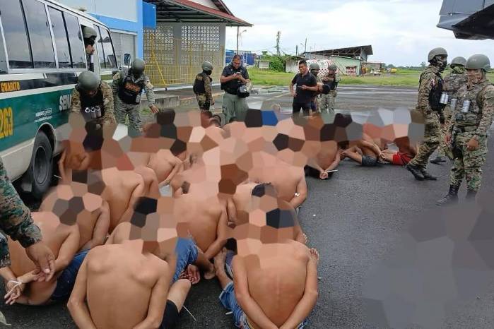 Un grupo de personas quienes presuntamente participaron en múltiples actos vandálicos. Un grupo de personas quienes presuntamente participaron en múltiples actos vandálicos.