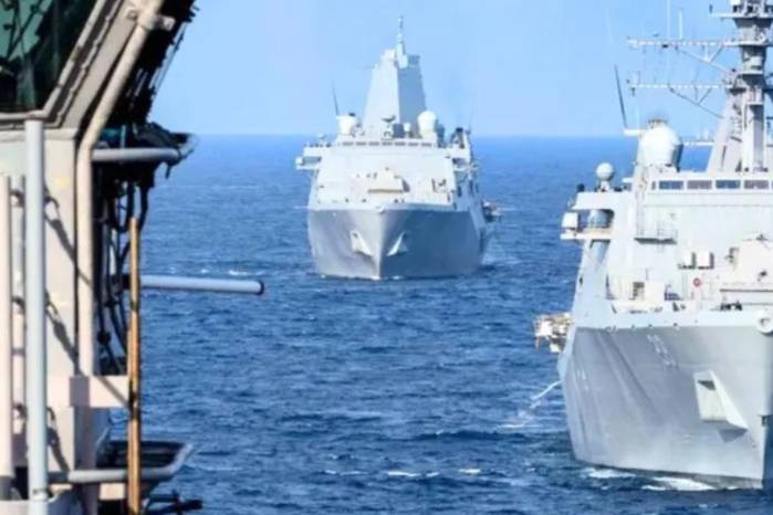 A órdenes del Comando Sur el Ejército de Estados Unidos tiene desplegada una flota de barcos en el Mar Caribe. A órdenes del Comando Sur el Ejército de Estados Unidos tiene desplegada una flota de barcos en el Mar Caribe.