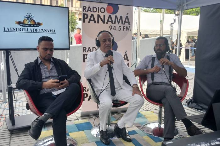 EN VIVO | Desde la Asamblea Nacional, el diputado Luis Eduardo Camacho dijo que ‘no es enemigo del PRD’ EN VIVO | Desde la Asamblea Nacional, el diputado Luis Eduardo Camacho dijo que ‘no es enemigo del PRD’ 