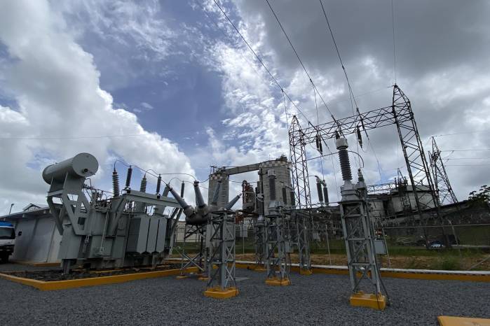 De acuerdo con la Estadística Anual 2024 del Informe Estadístico del Sector EléctricoPanameño, publicado por ASEP en marzo pasado, la distribuidora logró altos niveles dedesempeño en los indicadores de calidad 2024, los cuales miden la frecuencia (SAIFI) yduración (SAIDI) de las interrupciones. De acuerdo con la Estadística Anual 2024 del Informe Estadístico del Sector EléctricoPanameño, publicado por ASEP en marzo pasado, la distribuidora logró altos niveles dedesempeño en los indicadores de calidad 2024, los cuales miden la frecuencia (SAIFI) yduración (SAIDI) de las interrupciones.
