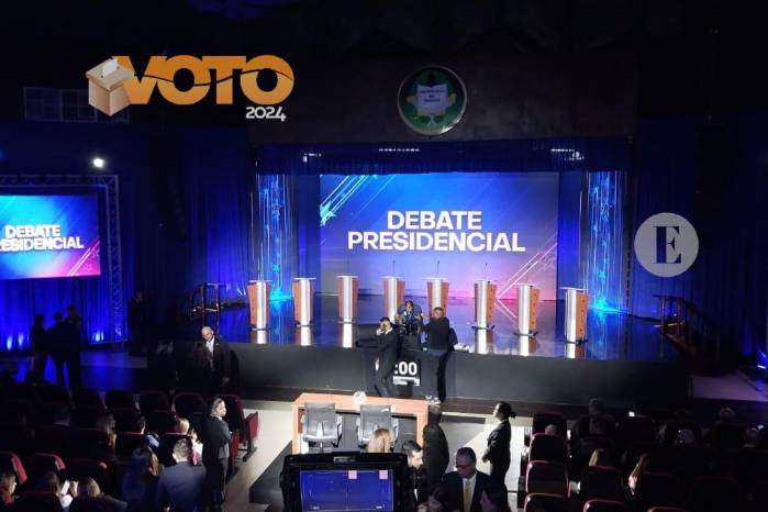 El debate se reaiza en el Domo de la Universidad de Panamá. El debate se reaiza en el Domo de la Universidad de Panamá.