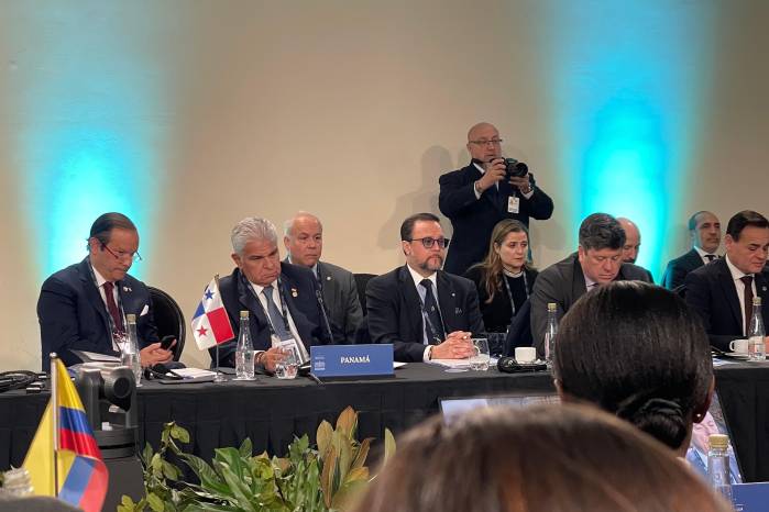El canciller panameño, Javier Martínez-Acha; el presidente de la República, José Raúl Mulino; el ministro de Comercio, Julio Moltó. El canciller panameño, Javier Martínez-Acha; el presidente de la República, José Raúl Mulino; el ministro de Comercio, Julio Moltó.