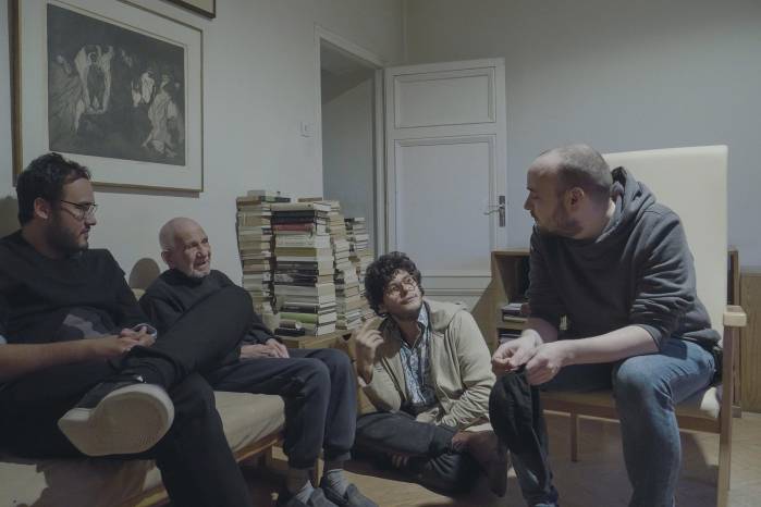 El magnetismo de Julio Zachrisson cautivó a un grupo de cineastas panameños. El magnetismo de Julio Zachrisson cautivó a un grupo de cineastas panameños.