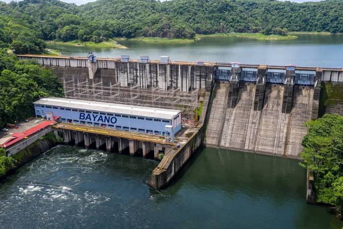 Vista de la represa de Bayano, administrada por AES. Vista de la represa de Bayano, administrada por AES.