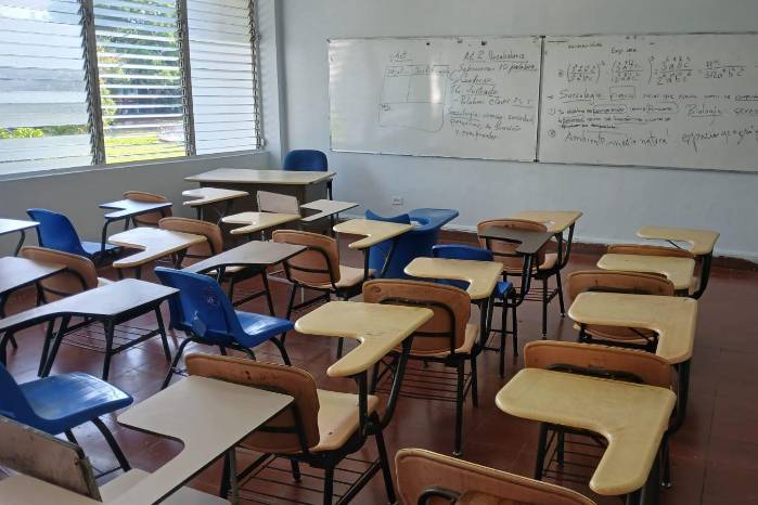 Varios colegios de la provincia de Los Santos se vieron afectados por la lluvia. Varios colegios de la provincia de Los Santos se vieron afectados por la lluvia.