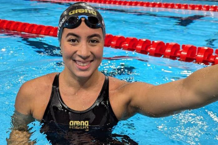 La nadadora panameña Emily Santos obtuvo la medalla de oro en los 100m pecho de los Juegos Panamericanos Junior. La nadadora panameña Emily Santos obtuvo la medalla de oro en los 100m pecho de los Juegos Panamericanos Junior.