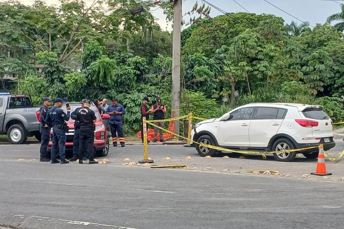 Tiroteo en Avenida Frangipani, en ciudad de Panamá, una persona muere tras recibir varios impactos de cerca del Hospital Santa Fe. Tiroteo en Avenida Frangipani, en ciudad de Panamá, una persona muere tras recibir varios impactos de cerca del Hospital Santa Fe.