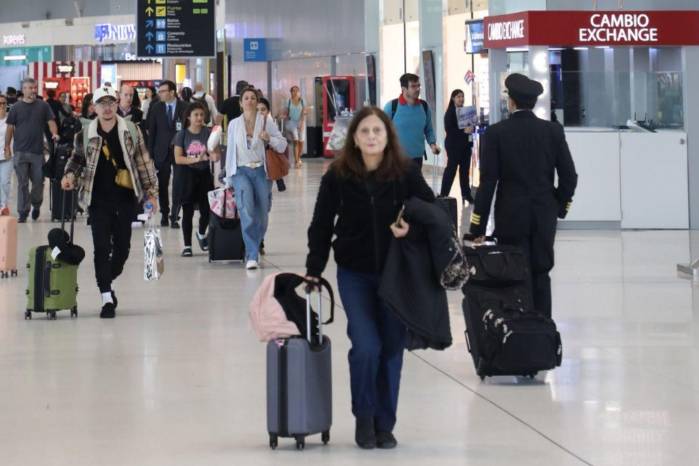 Diariamente, miles de pasajeros pasan por el Aeropuerto Internacional de Tocumen. Diariamente, miles de pasajeros pasan por el Aeropuerto Internacional de Tocumen.