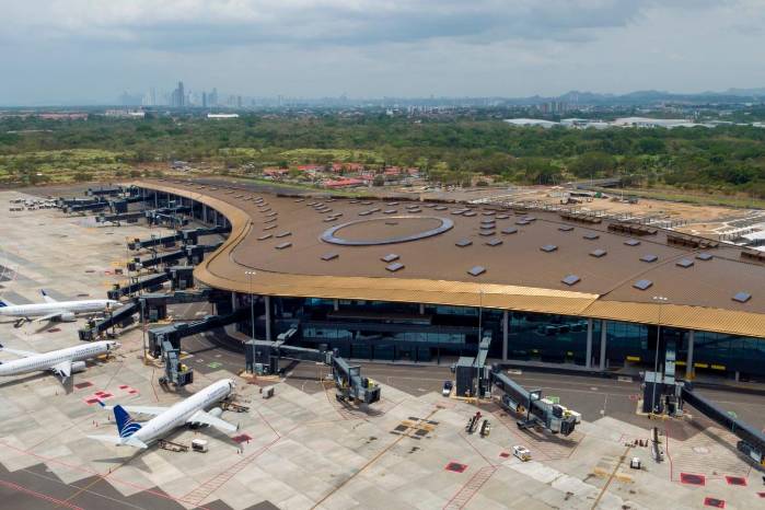 El Aeropuerto de Tocumen convierte a Panamá en un nodo logístico fundamental de la región y del comercio mundial. El Aeropuerto de Tocumen convierte a Panamá en un nodo logístico fundamental de la región y del comercio mundial.