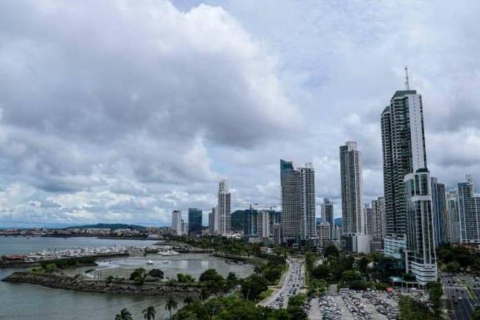 Arias detalló que Expocomer, Expo Logística Panamá, Expo Turismo Internacional y Expo Franquicias atrajeron a más de 20 mil visitantes. Arias detalló que Expocomer, Expo Logística Panamá, Expo Turismo Internacional y Expo Franquicias atrajeron a más de 20 mil visitantes.