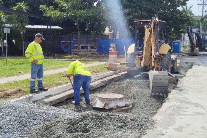 El Ministerio de Obras Públicas (MOP) informó a los usuarios, residentes y comerciantes del corregimiento de Juan Díaz sobre los trabajos. El Ministerio de Obras Públicas (MOP) informó a los usuarios, residentes y comerciantes del corregimiento de Juan Díaz sobre los trabajos.