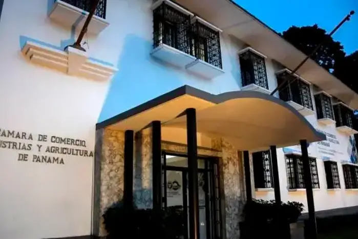 Con un entorno favorable y acciones coordinadas entre sector privado y Gobierno, Panamá se prepara para consolidar un desarrollo económico sostenido. Con un entorno favorable y acciones coordinadas entre sector privado y Gobierno, Panamá se prepara para consolidar un desarrollo económico sostenido.