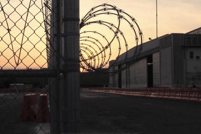 La base de Guantánamo se encuentra en un enclave en territorio cubano, una zona reclamada desde 1959 por Cuba. La base de Guantánamo se encuentra en un enclave en territorio cubano, una zona reclamada desde 1959 por Cuba.
