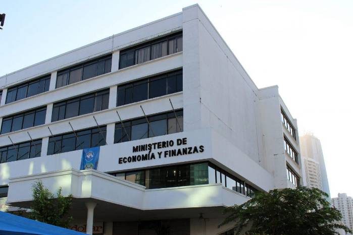 Ministerio de Economía y Finanzas busca excepciones a la ley del FAP. Ministerio de Economía y Finanzas busca excepciones a la ley del FAP.