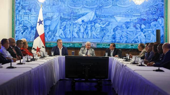 El presidente de la República sigue manteniendo reuniones para abordar las reformas a la CSS. El presidente de la República sigue manteniendo reuniones para abordar las reformas a la CSS.